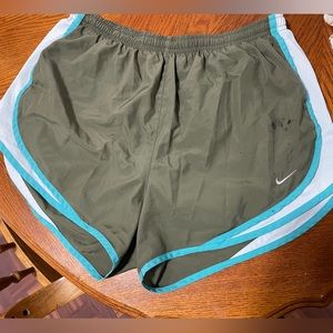 NIKE Shorts - women’s